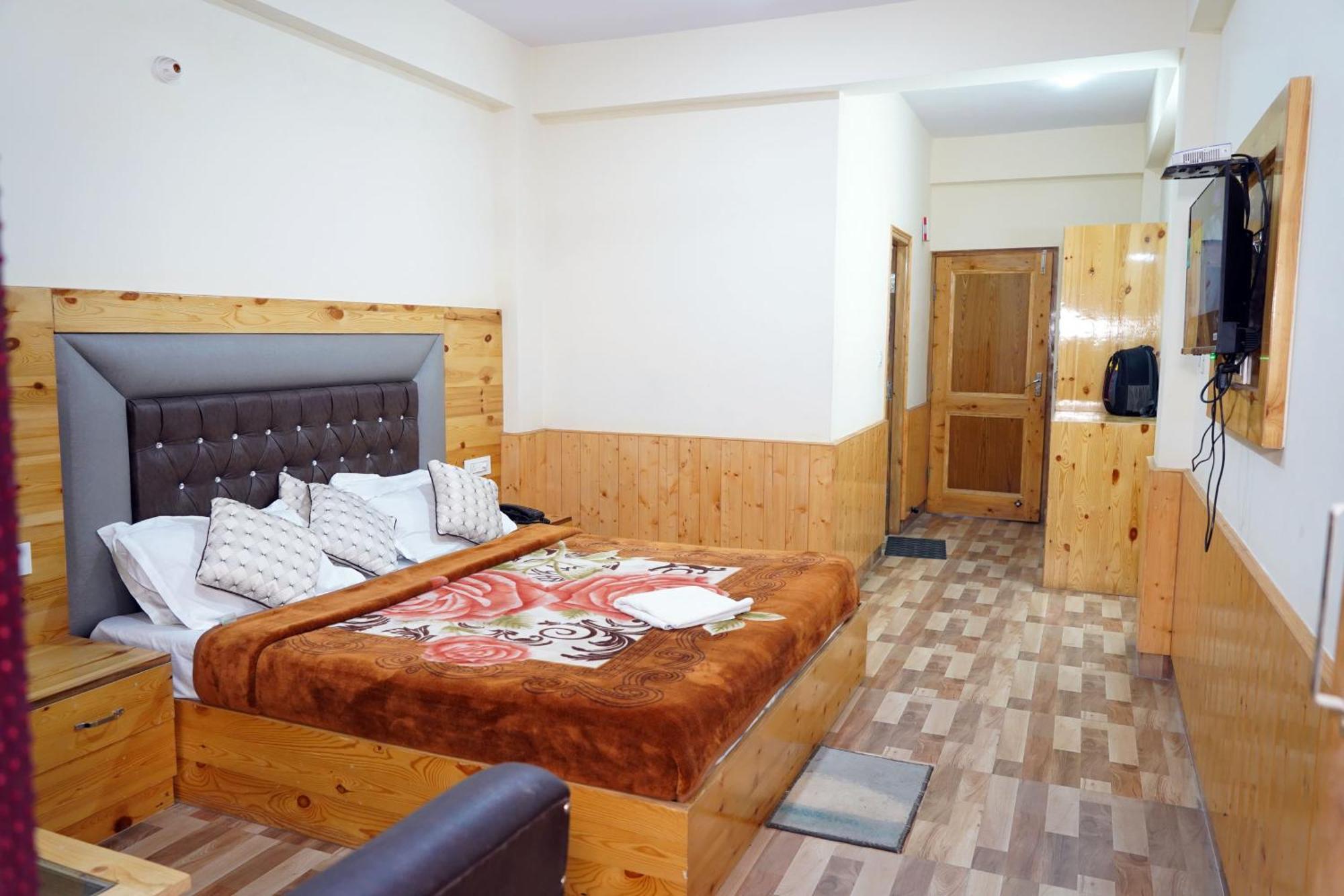 Hotel Anchal Residency Manali Eksteriør billede